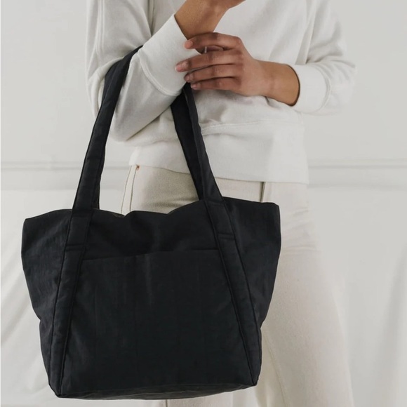 NWOT BAGGU Mini Cloud Bag - Picture 1 of 4